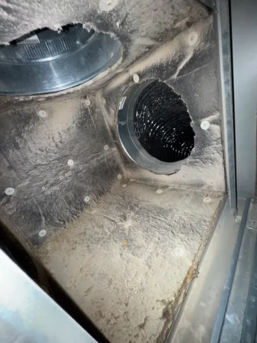 air-duct-cleaning-Southampton-NY-5-2-26-007